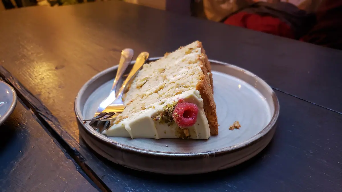 Cake Box Cheadle – eggless cake shop in Cheadle town centre
